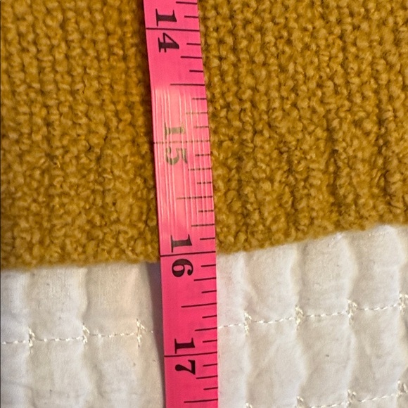 Flat White, Sold at Anthropologie, Gold Knit Mini Skirt, Size Medium wool blend - Picture 5 of 7